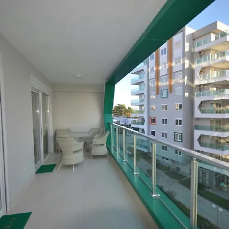 Apartment Emerald Park Bonita *